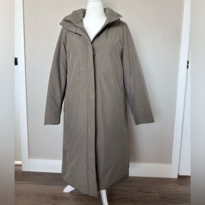 Uniqlo Women’s Insulated Long Coat (Large)